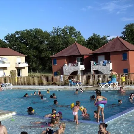 Hotel Domaine De Claire Rive - Terres De France 3*